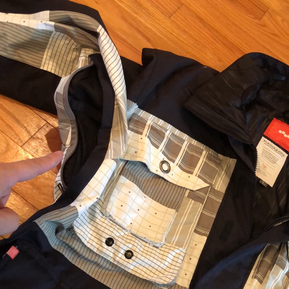 Four Square Snowboard Shell Jacket - image 5